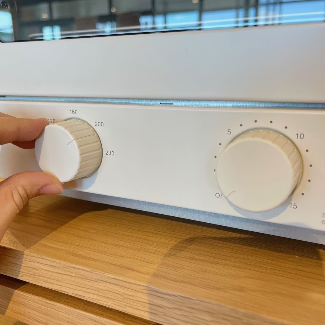 トースターのつまみ